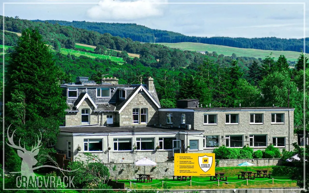 Where to Stay Near Cluny House Gardens: 2 Best 3-Star Hotels