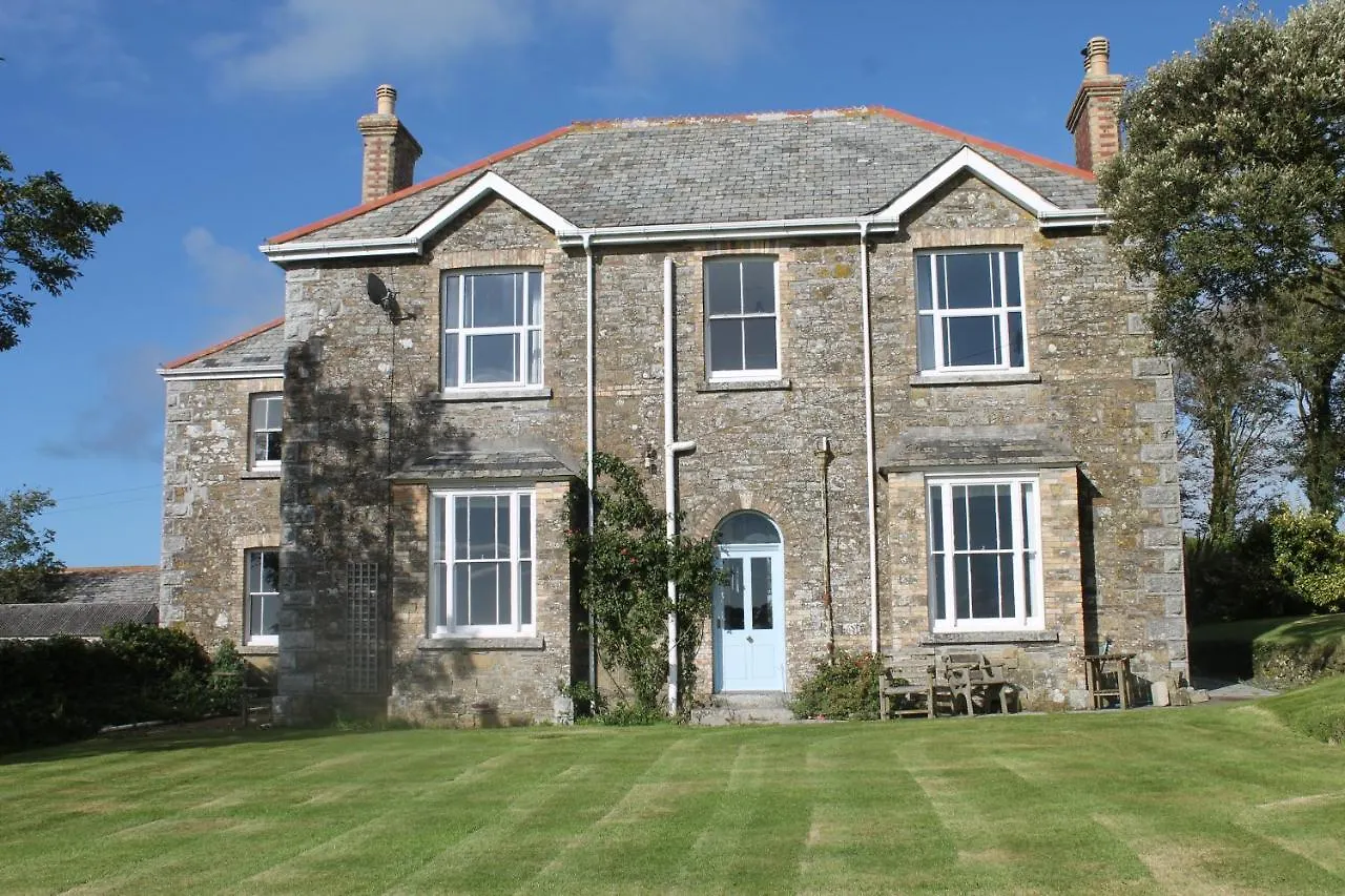 5 Top-Rated B&Bs & Apartments To Stay In Cornwall